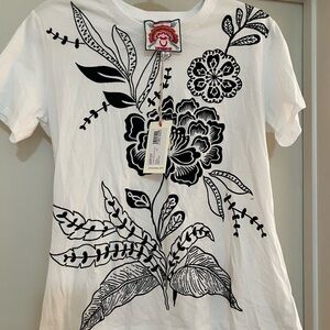 Johnny Was White T-Shirt with Black Floral Design (XS)